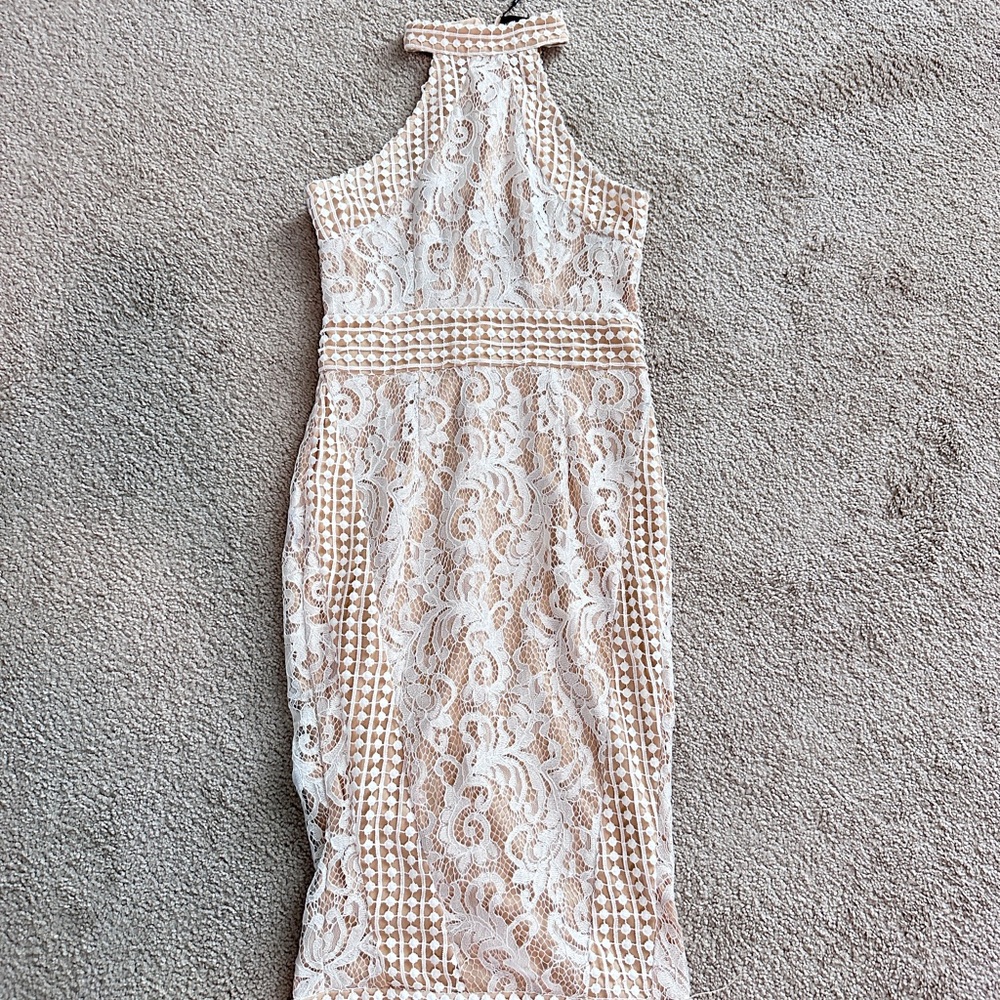 PrettyLittleThing Lace Backless Dress - Cream and White